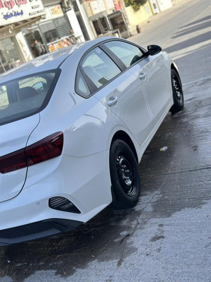 السلام عليكم سيراتو مديل 2024 خليجي كوري. مو تجميع صيني مكينه 2000مكفوله من كلشي ماشيه 40 الف سياره كلش جديد سبير مانازل السعر 185 
*********** غير متواجد عل فيس
