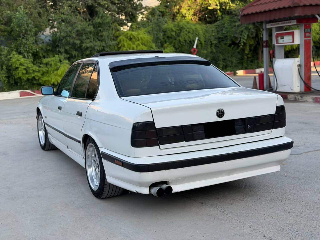BMW 1992 520I V6
باج ئاسایش رسم بە شەرتی ئەوەلیات
فول مواسەفات
ناو سپی
پێش گەورە
سلاید
تەبرید
دەبل پەرەشوت
دەبل چەکمەج
کامل کرایتە سپۆرت
لایت ئەلقە
گێر و مەکینە و ئارم و ئەوەلیات بەشەرت
موس و براوە بەشەرت
37$ کەمەک مجال
*********** سوران, أربيل
