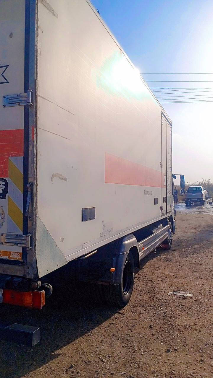 السلام عليكم اتيكو 2006 فول مواصفات براد منفصل تدفئه تبريد 6 اسلندر 8 برغي الطول الشاصي 6.20.طول البراد 6.60 
السياره جاهزه للعمل مكلف بلنشر***********
