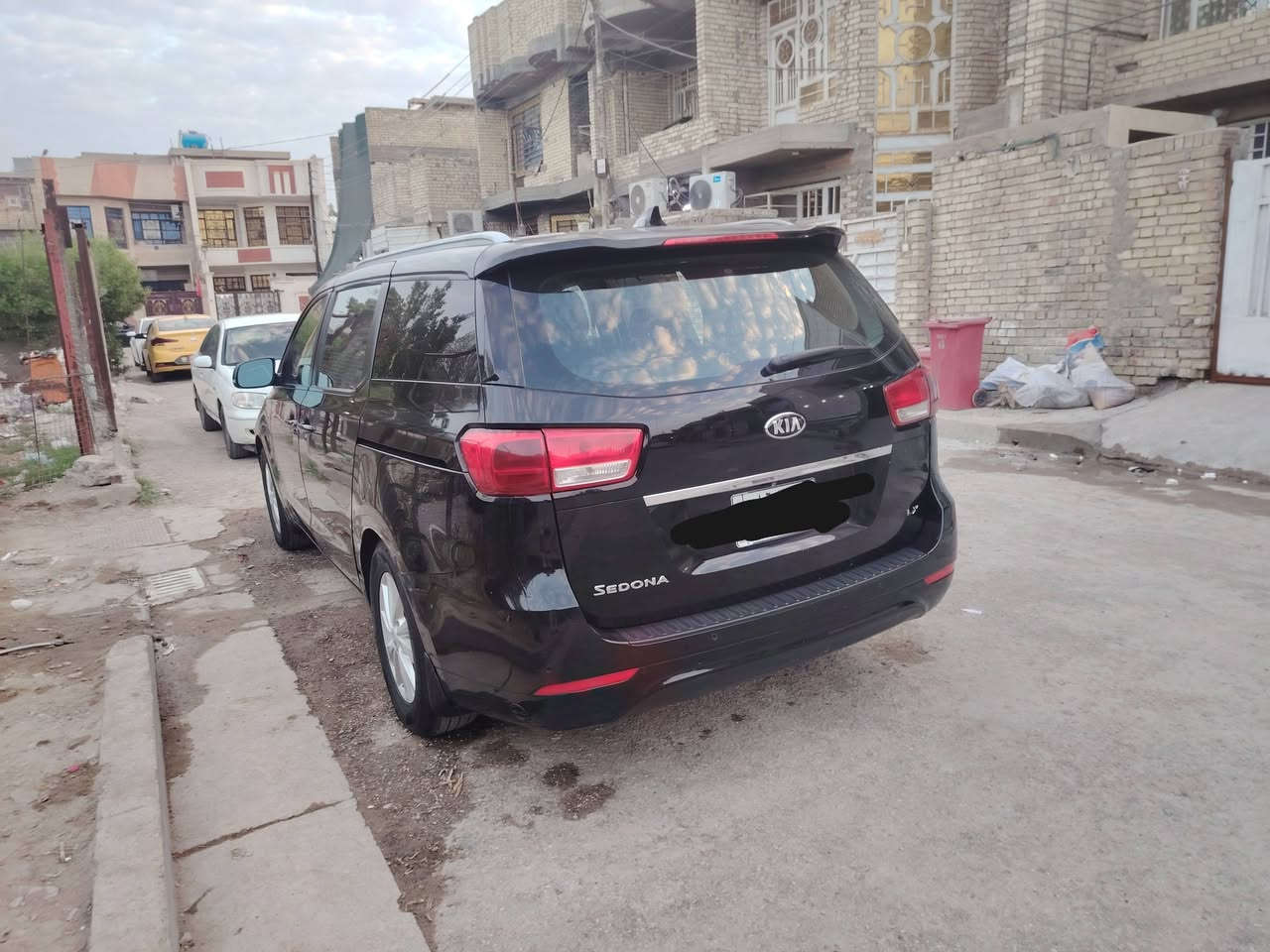 كيا سيدونا رقم بغداد موديل 2017
مقاعد جلد 
بصمه 
بصمه ابواب 
باقي الموصفات اتصل وتدلل
مكفوله 
*********** للستفسار
