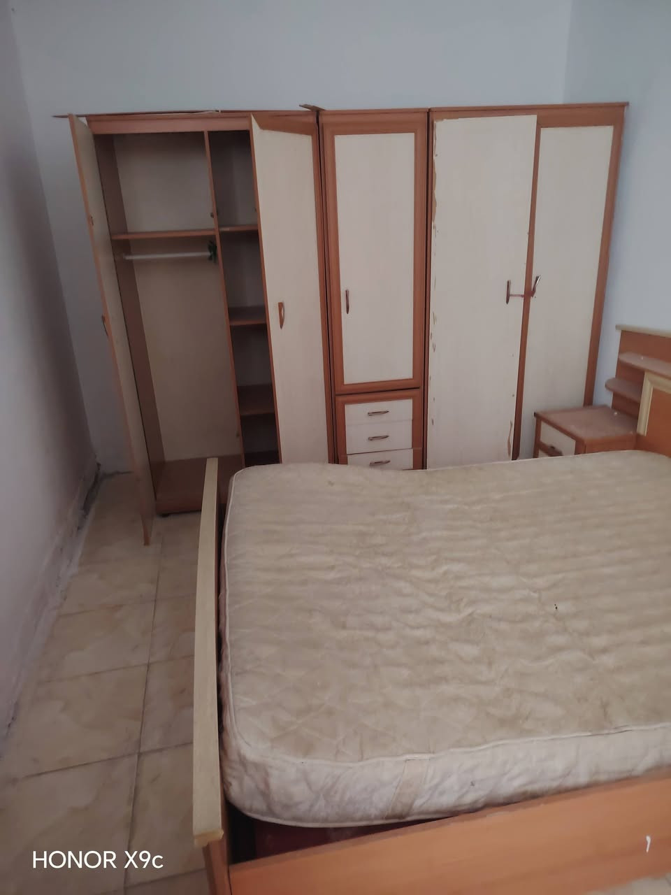 أغراض للبيع أسعار مناسبه الشراي يجي خاص مو بس يعلق


**إذا كنت صاحب هذا الإعلان وتريد حذفه لأي سبب، رجاءا أرسل رسالة إلى الدعم الفني**