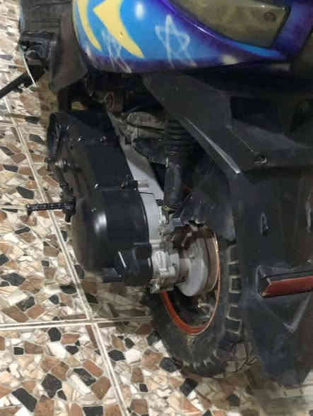 سلام عليكم للبيع دراجه ثعلب صيني دراجه شلعه ومعدل طلقه بس نقص باتري تحتاج ترتيب مكان حله ابو خستاوي سعره 150شراي تصل ***********
