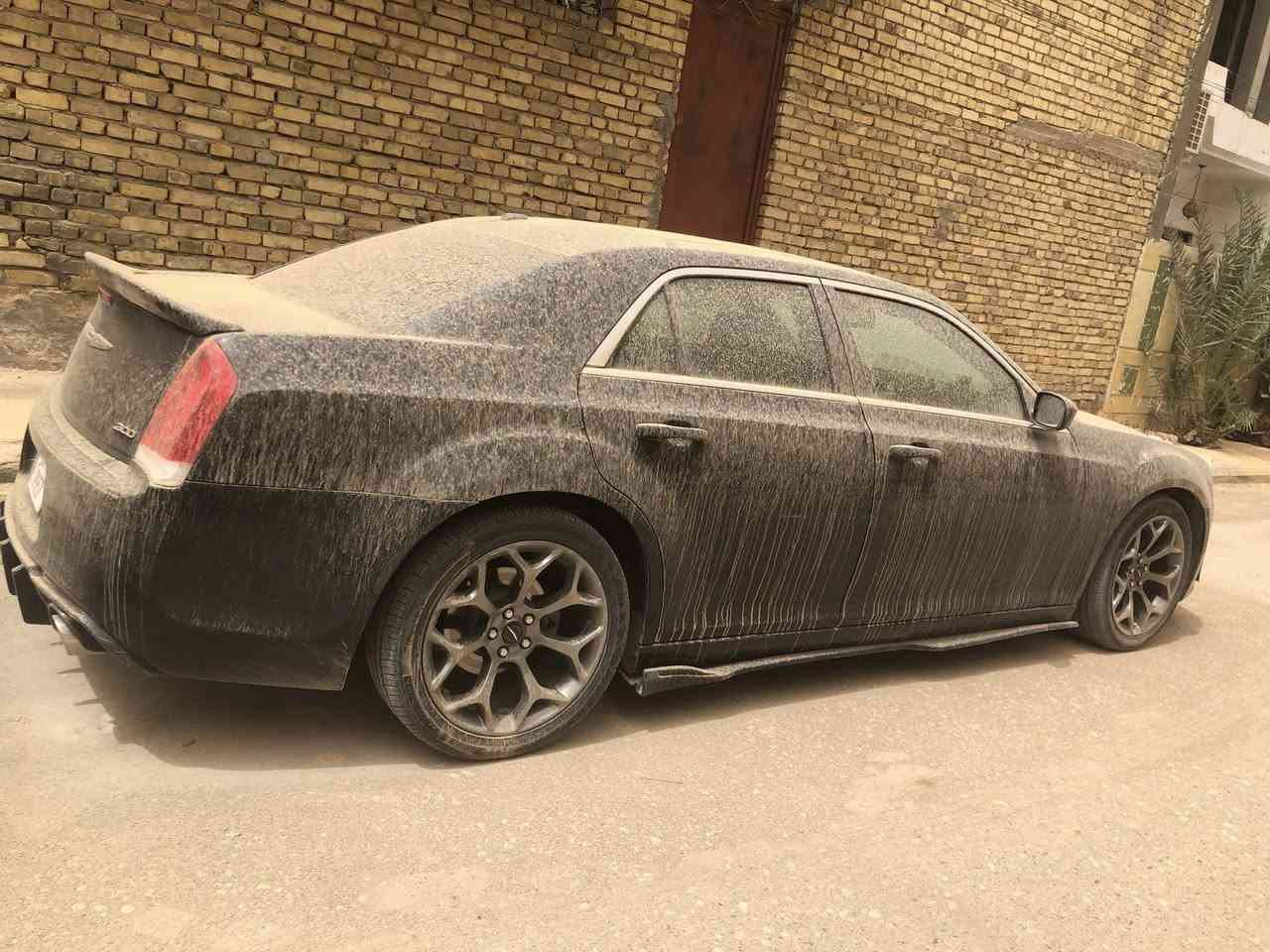 كرايسلر c300 ( أوباما ) موديل 2017 مرمز 2023 لمتد فوول مواصفات  رقم ذي قار  حادثها جاملغ وباب كلش خفيف حادثها بدون دواخل السيارة استخدام شخصي ما مشتغلة خط كير مكينه تبريد كفالة السعر 170 وبيهة مجال  السيارة بعد احلى من الصور 
*********** 
العنوان الناصرية
