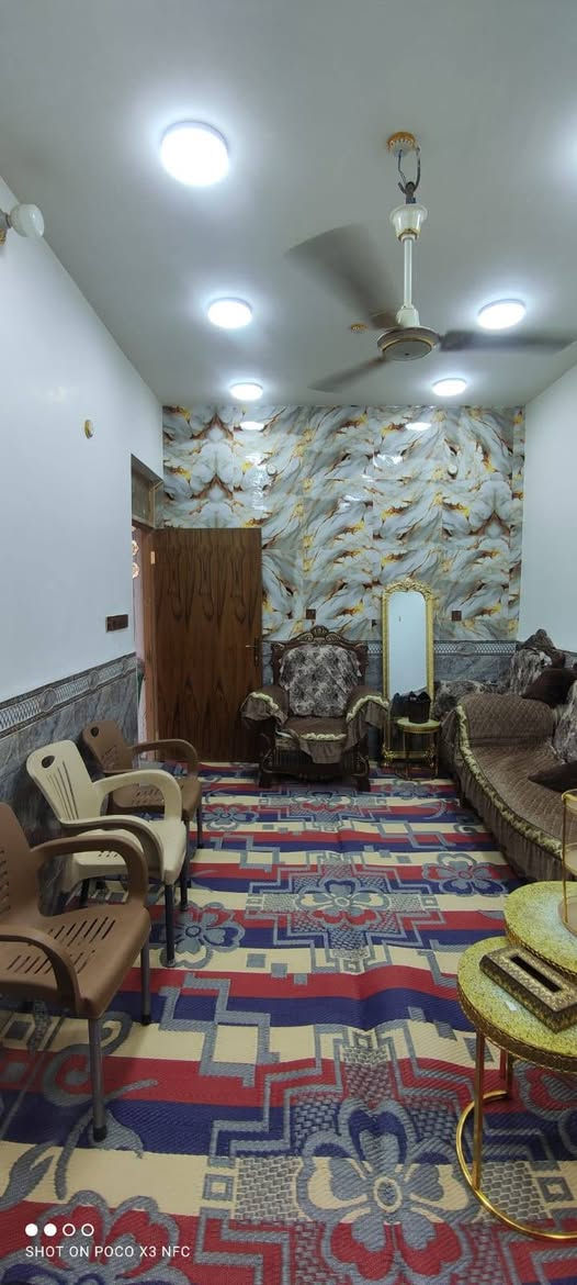 رحم الله والديه اليعلقلي باب رزقي الوحيد 🤲
يتوفر  دار 100م للبيع طابو صرف طابقين 🤩  مطلوب للمصرف العقاري 
(100مليون💸)

يتكون الطابق الاول // 

غرفه +صاله +استقبال 

+صحيات 2+مطبخ+تخاريج ***********

الطابق الثاني // غرفه +صاله 

+صحيات بناء حديث +نضيف🤩
يباع تطلوعه مع تغير الكفيل يردو 45مليون  وبي مجال 
(مسدد منه قسط واحد فقط  )معاملة جديدة ما مطلوب اي قسط
عنوان الدار //النجف حي العسكري شارع السبيس منطقة( ٧٩ )قرب موقف الكيات 
للحجز والاستفسار خاص ✍️ والعده عقار للبيع رهن اجار يراسلني ✍️☎
