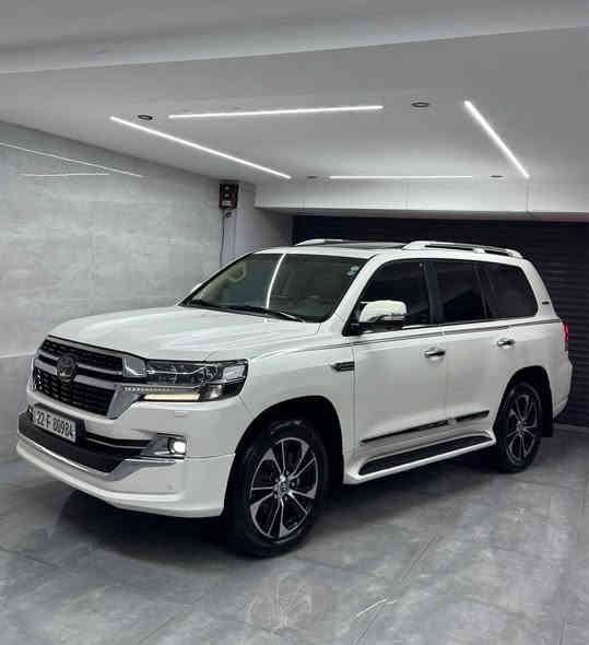 land cruser 2017 v8         /سعر 508   
لاندكروز ٢٠١٧ 
 بريم اصلي وايت ادشن 
🦅🦅🦅🦅🦅🦅🦅🦅V8  ٨ سلندر GX.R
ماشييه  73 الف
بصمتين موجود
تخم تاير دنلوب اصلي شركه جديد
سياره مكفوله كفاله عام 
دعاميه ل دعاميه بدون صبغ  بدون بارد  بدون شخط بدون تبديل 
٨ ارباك .شغال.يشاره لكزز.لايت اسود بلادي.٥ كاميرا. ٢ بصمه.كشنات كهرباي سكن و سايق. دبل ماوس.dvd بل قماره.تحكم سرعه. زراك ماي.حساسات.ثلاجه.يد باب نيكل.فوول مواصفات
سنويه رقم جديده
مكان سليمانيه
سعر ٥٠٨ $
***********📞📞 السليمانية
