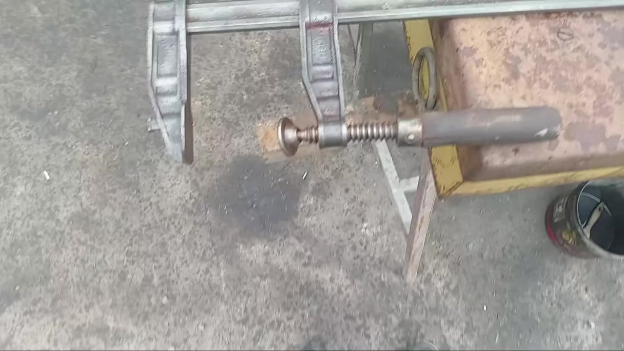 للبيع ٤ فخات ألمانية الصنع طول مترين و١٠
بغداد العبيدي 
***********
