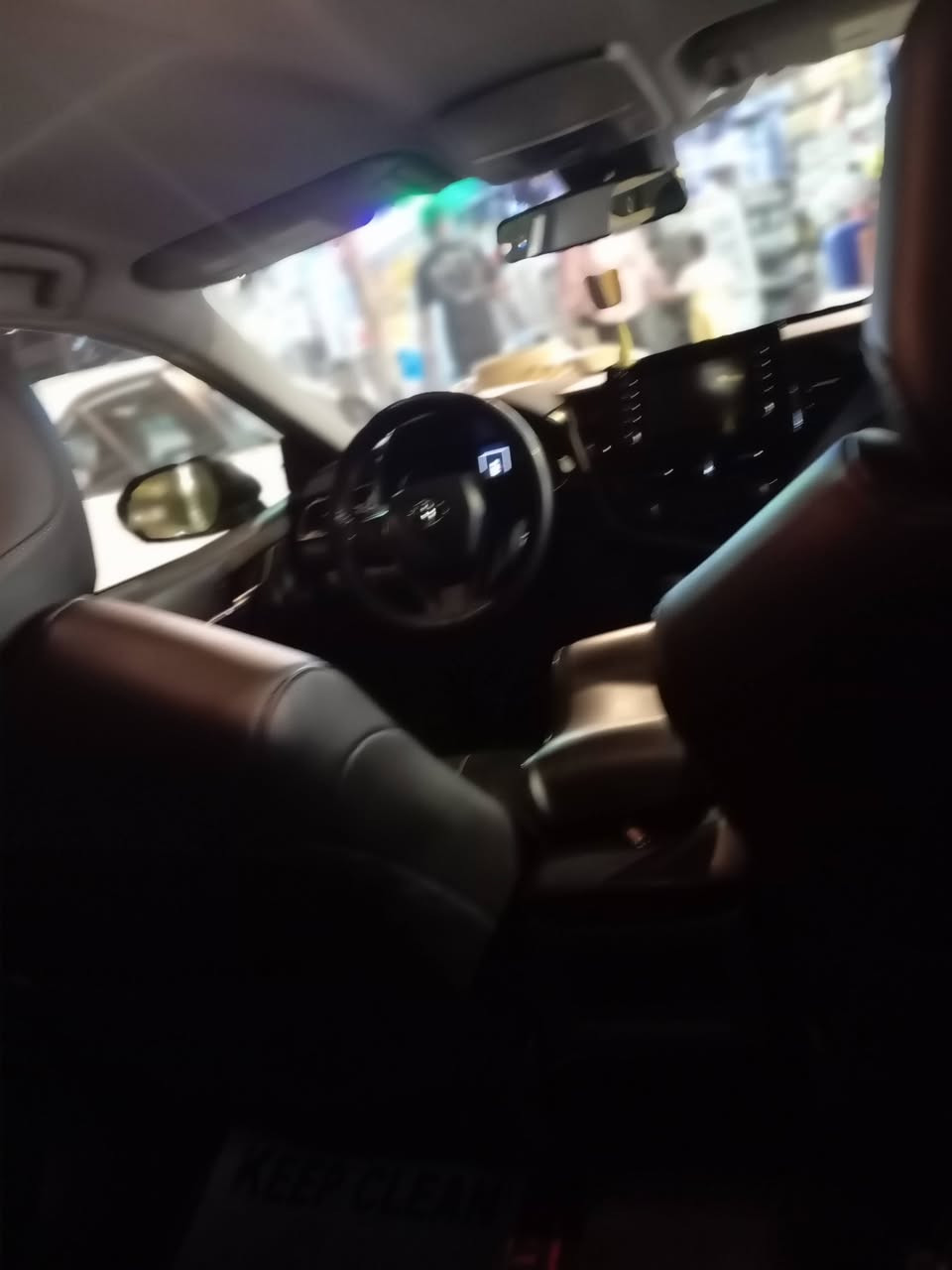 السلام عليكم كامري للبيع                                                    موديل 2023                                                              وارد امريكي                                                                        رقم بغداد تحويل ثاني يوم                                                  موصفات Se                                                             محرك 2500                                                                حادثها دعاميه مبدله                                                                    ماشيه 39الف                                                                                                                      مكان بغداد العامريه                                                                                      للتواصل ***********
