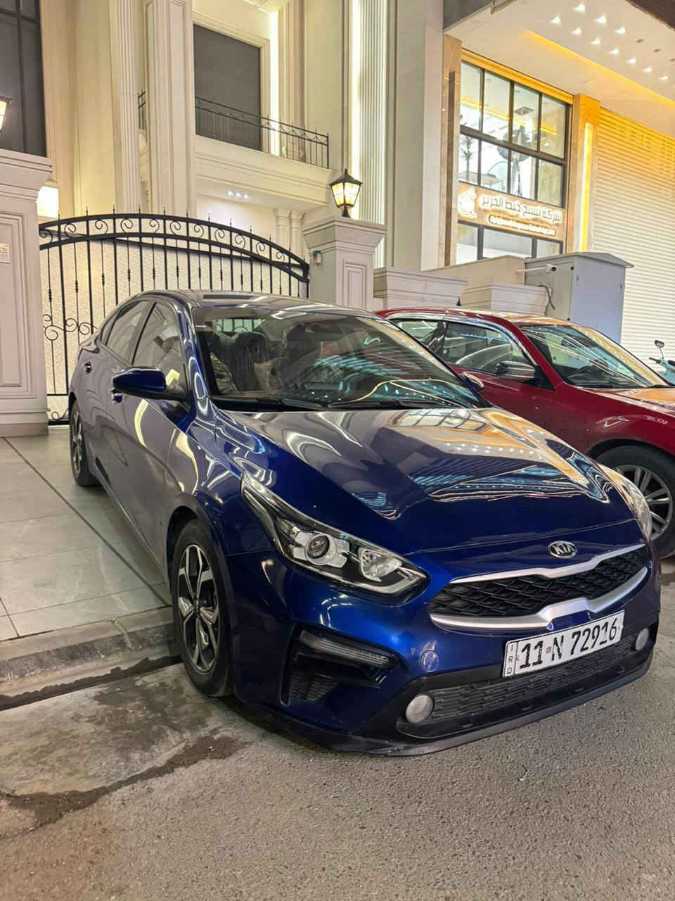 سلام عليكم
كيا فورتي وارد امريكي موديل 2019 محرك 2000 دوش 
حادثهة بس بنيد صبغ بدون دواخل صور الحادث موجودة بالمنشور ماشية 85 وبالعراق بيهة باب الخلف السياق صبغ رقم بغداد تحويل مباشر مكان السيارة بغداد السعر 133 وبيهة بسيط للاستفسار *********** أو الواتساب *********** للبيع او مراوس باكسنت نضيفة
