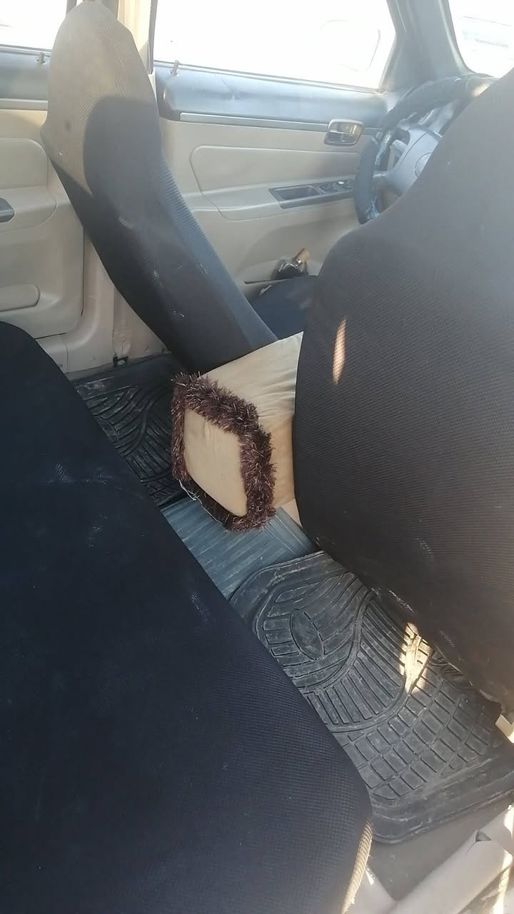 سلام عليكم سي كي البيع 2013قصه قديمه محرك وكير شرط كاربون بيها تدفيه شغله تبريد طق البروي مصبوغ حزام السعر 45بيه مجال *********** الي مايشتري لاتخبر
