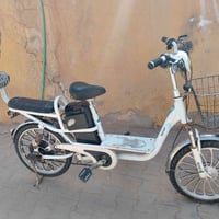 دراجه شحن بدون بطاريات سعر 60 كلشي شغال بيهه 07745153173