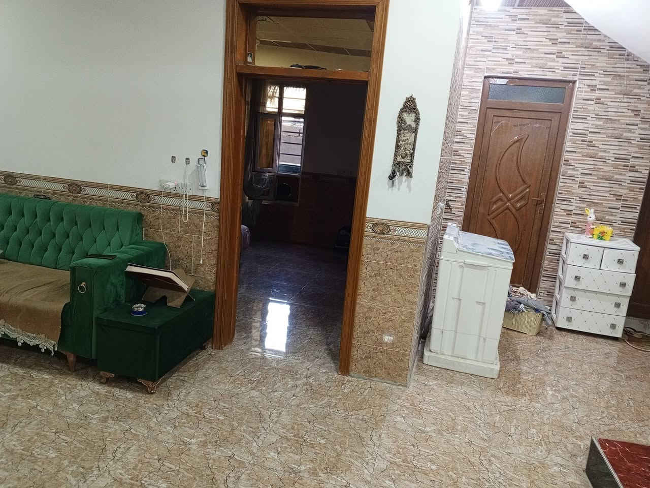 دار للبيع بعقوبة باب الدرب المساحه 360 طابو زراعي بسمي  للستفسار ***********
