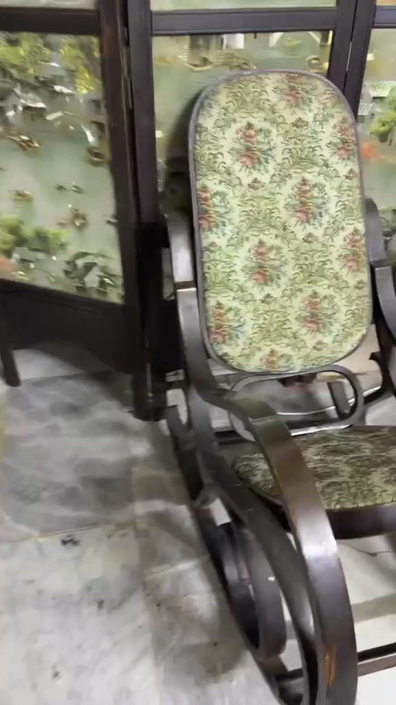 سلام عليكم عندي كرسي هزاز للبيع بالزعفرانيه


**إذا كنت صاحب هذا الإعلان وتريد حذفه لأي سبب، رجاءا أرسل رسالة إلى الدعم الفني**