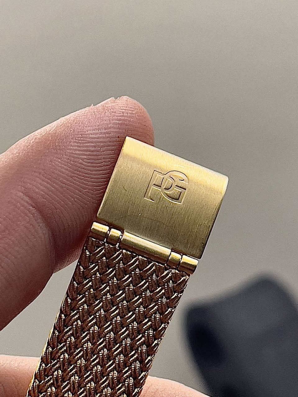 PLAUTA GENET 🇨🇭
السويسرية كُلياً
حالة الساعة 100% 
طـلاء ذهب بـالكامل
تعمل بنظام الكوارتز ألدقيق 
الماكنه مُختمه swiss
الابعاد : 30,5*30,5 mm
‎9080385 : الرقم التسلسلي
السير حصيره 
الزمبلك يحتوي على حجر 

📥للحجز و الاستفسار دايركت


**إذا كنت صاحب هذا الإعلان وتريد حذفه لأي سبب، رجاءا أرسل رسالة إلى الدعم الفني**