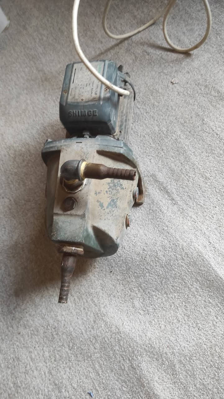 ميز أو ماطور مي+ طباخ كل وحد أو سعره خابر وتدلل ***********
