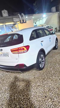 سورنتو ٢٠١٧ • ١٤٠ الف • فول بدون فتحة