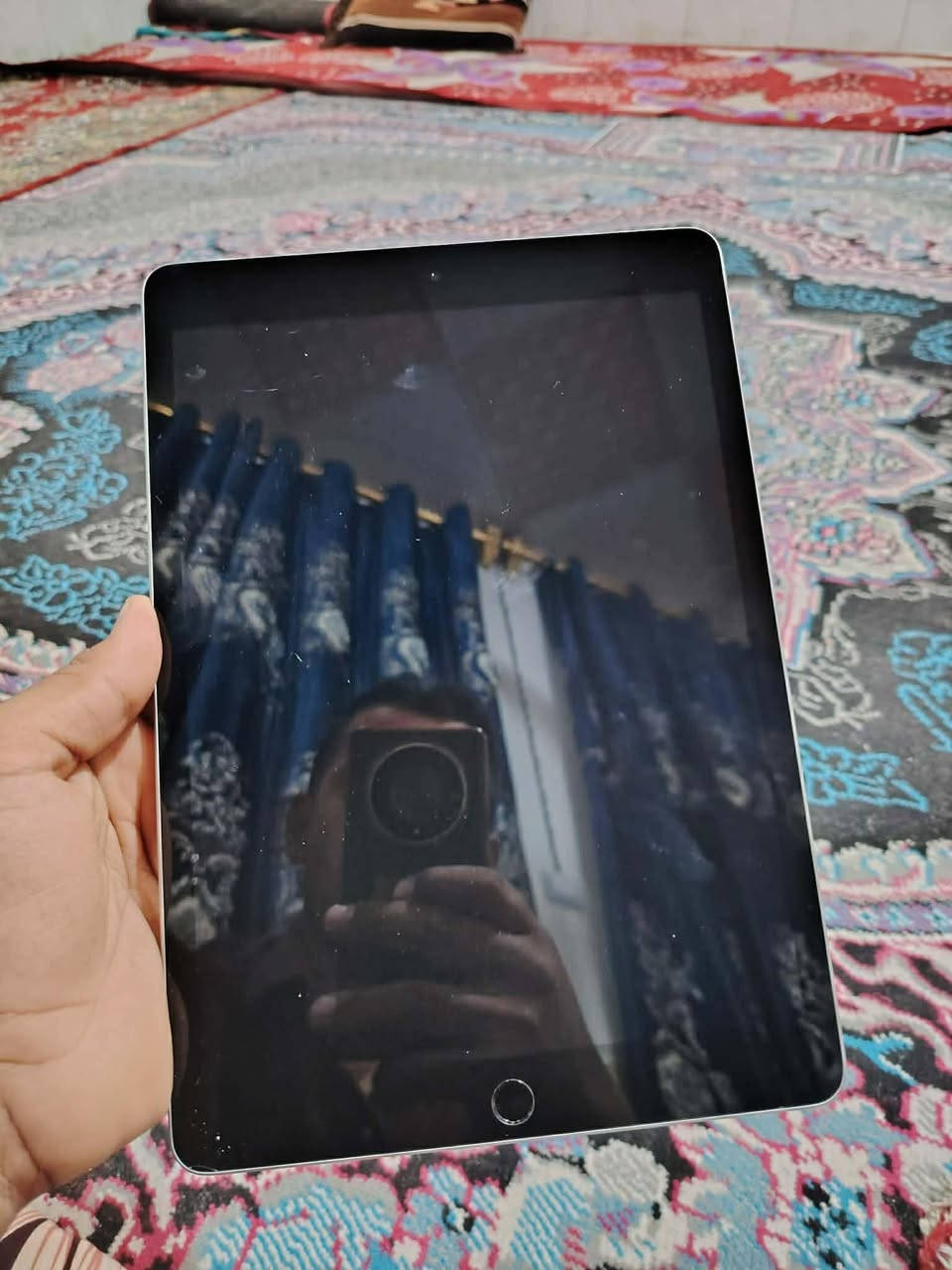 سلام عليكم للبيع ايباد الجيل 9

ايباد نضافه 100 ٪100

كامل ملحقاته كارتونه او شاحنه اصليه

الذاكره 64
البطاريه 85
سعر 250او بي مجال قليل 

بوبجي 60فريم
رقم ***********
المكان النجف عباسيه
