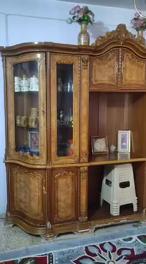 معرض للبيع نضافه فول كبالك منضر جميل جدا العنوان محاويل حي ابو سديرة 
***********
