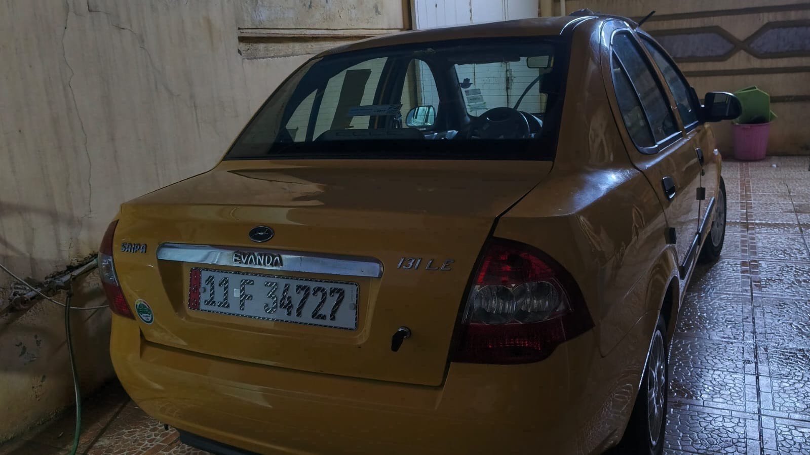 سلام عليكم طيبه موديل 15 السياره حلوه وكاعده بس بيها جاملغ الخلفي طخه زغيره وكينتها اتبخر بس تمشي وجاهزه سعر 33 ورقه ***********
