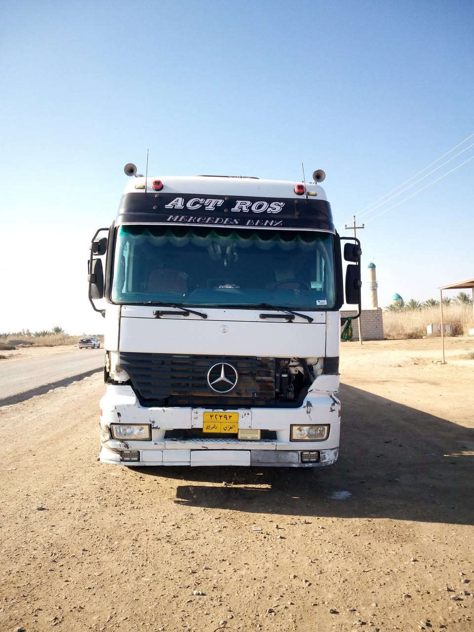 اكتروز 2000شاشه كير كهربائي هاف طكتين كير ومكينه وشاصي كفاله  تخم تاير راس وعربانه 170$وبيها مجال مكان السياره صويره  ***********/***********
