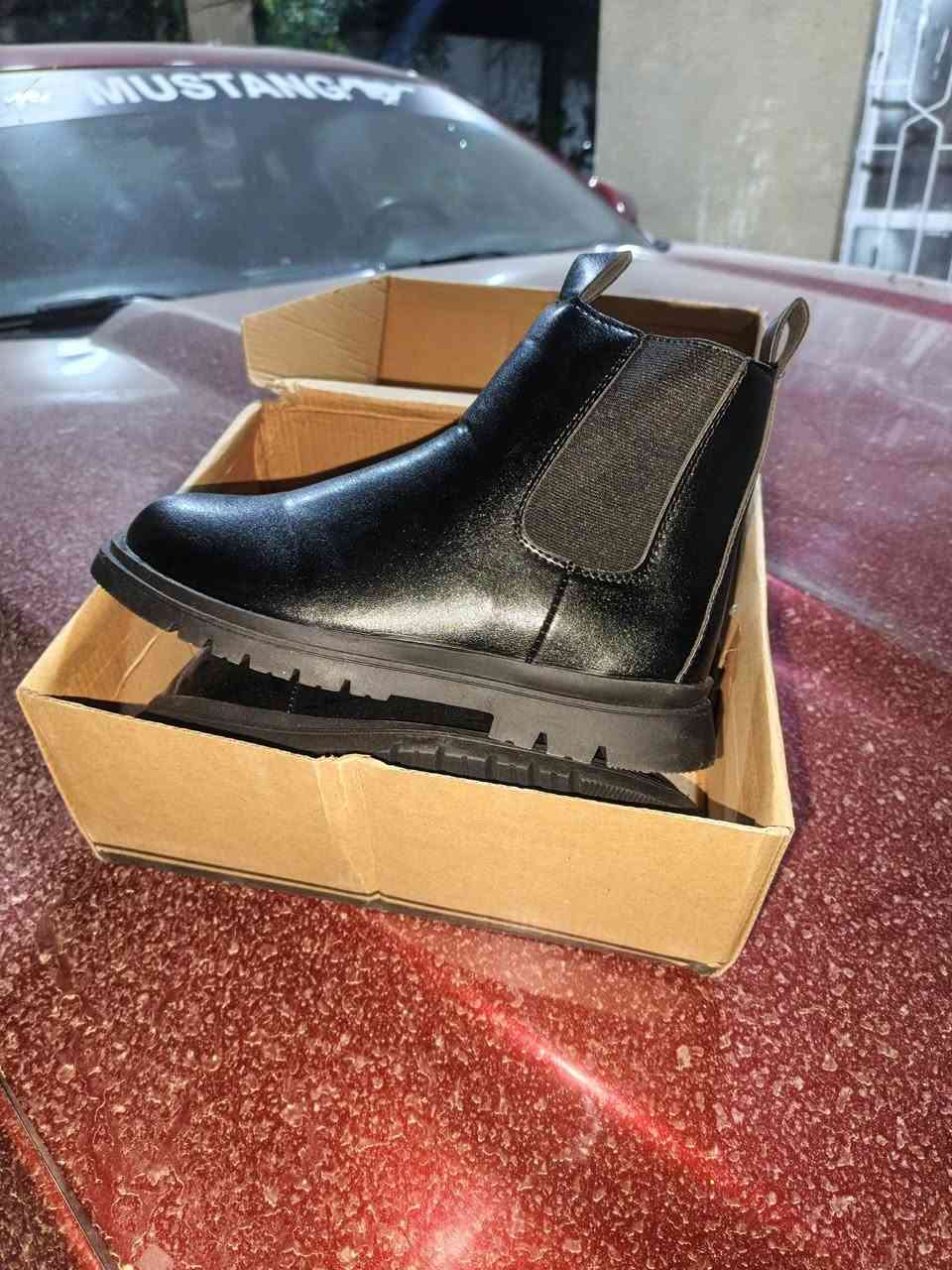 كارتون أحذية نسائي يحتوي على 15 زوج سعره كامل 75 ألف موديلات مختلفه


**إذا كنت صاحب هذا الإعلان وتريد حذفه لأي سبب، رجاءا أرسل رسالة إلى الدعم الفني**