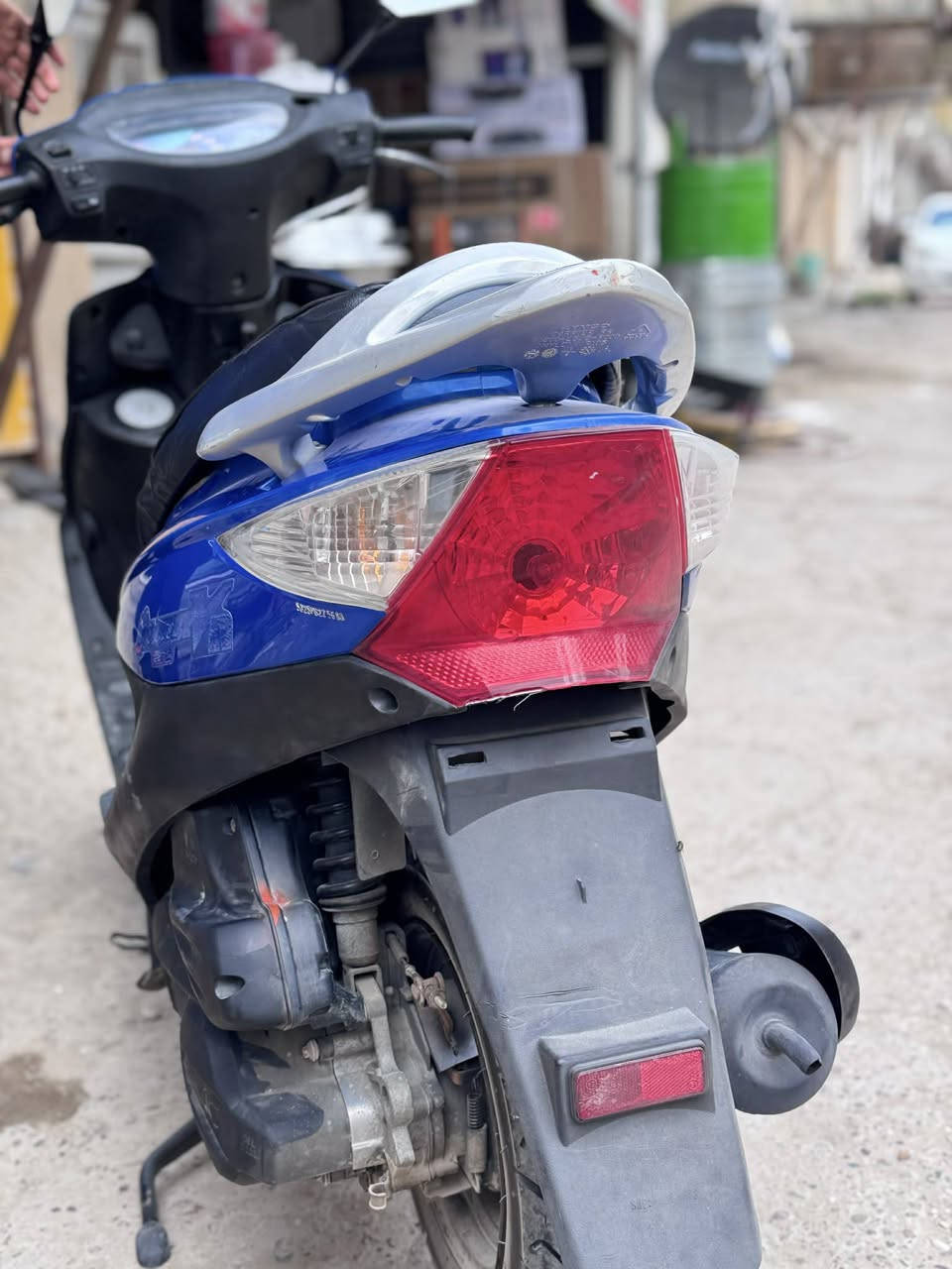 للبيع دراجه كامكو في تو محرك 125دراجه جاهزه كفاله عامه من كلشي محرك كفرات ضفيره كله ع وضع شركه السعر 800بيه مجال  مكانه دوايه الاستفسار ‏‪***********‬‏
