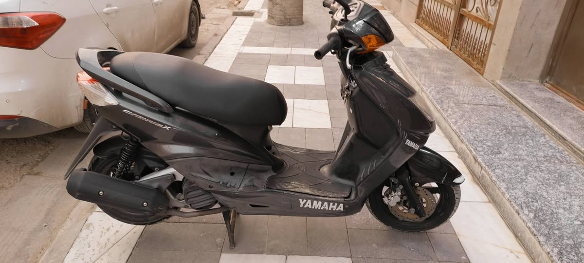 السلام عليكم
للبيع دراجه سكنس ياباني 110

مكينه خرسه مينسمع صوته 

لانضوح لاتبخير لاتنقيص
 
كهربائيات كله شغاله اشاير سلف هورن مابيه كل نقص 

ستان كهرباء تايرات جديده

طصته خير من الله ترايه كلش حلو 

مابيه كل نقص قبل فتره نازله من الرمبه

السعر 850 بيه مجال بصيط حك الجيه 

العنوان البلديات تقاطع الامن ه‍ ***********.
