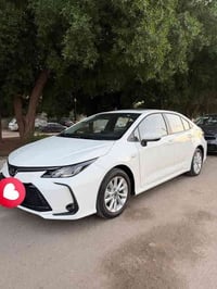 عندي كورلا موديل 25 زيرو ماشيه الف ونص بعده بوضع الشركة فول موصفات هاي...