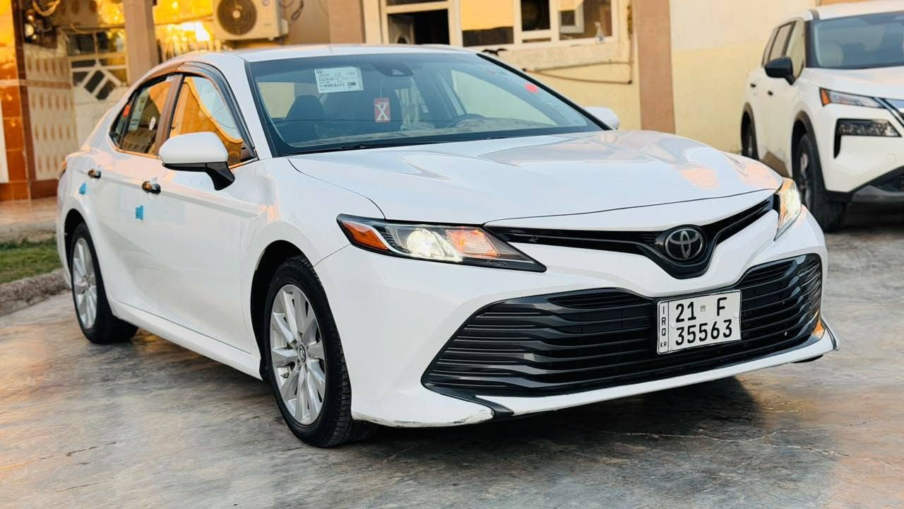 السلام عليكم كامري 2019 ابيض وارد امريكي سياره كلين تايتل بدون صبغ فقط البونيد مبدل بلادي نفس اللون بدون صبغ بدون بارد بدون اي دواخل سياره وضع شركه مواصفات LE كشن كهرب 3 انضمه قياده اناره زنون سياره جديده جديده ع البلاد تبريد ثلج محرك گير صدر تخم تاير تبريد تدفئه سياره جاهزه رقم سنويه هزه كلها جديد تحويل ثاني يوم نقد فقط الشراي يتصل العنوان الشرقاط اسديره 
***********
***********
