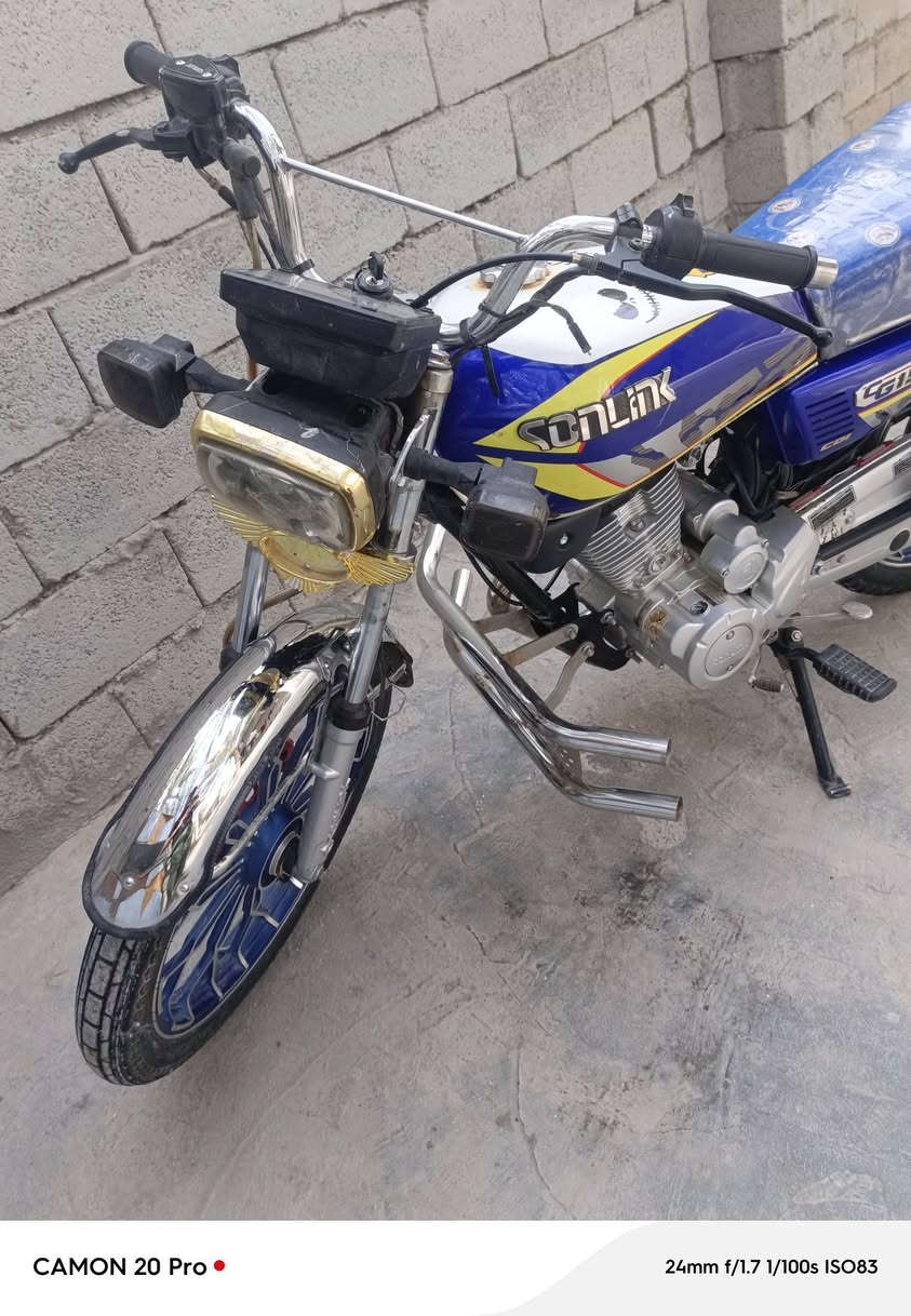 سلام عليكم سيفان مديل 2024دراجة جديدة مفولة برغي مبيهة نقص كهربائيات كاملة دشبول ايباد شغال كشر حلو مرتبة اوراق كاملة احلة من الصور مكينة وكير بلادي برغي ممفتوح بيهن مكاني ديالى بعقوبة قرب جسر خرنابات 
***********

عارضهة 635وبيهة مجال حك لجية فقط 
مو شراي لتكسر بحلال العالم
