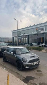 ميني كوبر S ٢٠٠٩ ميني اس بيها قطعتين بونيت و جاملغ الخلفي و شويه تعديل...