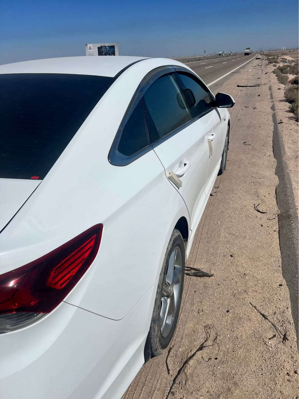 سلام عليكم سوناتا وارد كوري بيها قطعه وحده مرشوشه السياره كفاله ماشيه 30 الف رقم بصره ب اسمي تحويل ثاني يوم جاهزه من كل شي السياره جديده بمعنى الكلمه السعر 190 بيها مجال قليل البصره ابوصخير مكينه 200 دوش خط واحد بانزين *********** البصرة, العراق
