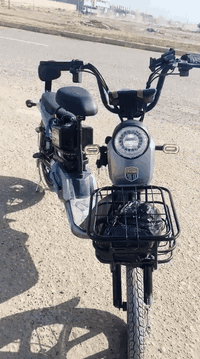 دراجه شحن للبيع مستعمله شهر ونص فقط جديد. السعر 325 …… 07891647087