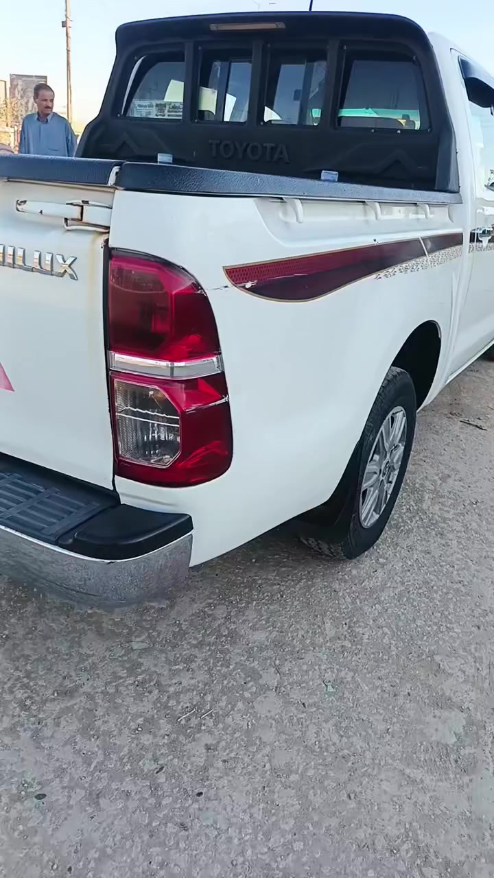 مرخص: سلام عليكم عندي سياره فلاونزه موديل 2014 اوتماتيك بشرط مكينه مامفتوح وكير بشرط بيه ملاحضه اشويه جاملغ خلفي بي اشويه صبغ ملحض بصوره عنوان دوانيه *********** ابو مرتضى
