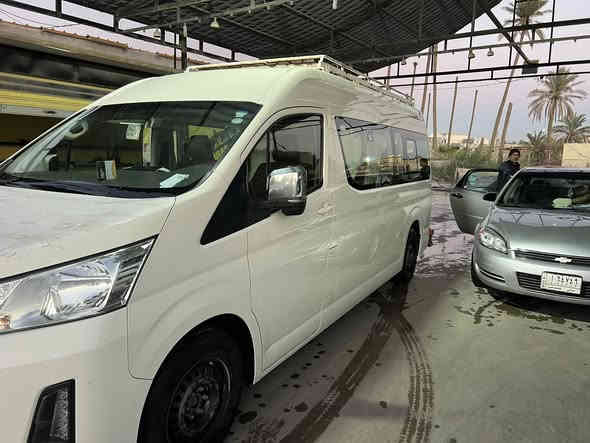 السلام عليكم  هايس موديل 23فول مواصفات كير أوتوماتيك كفاله عامه ماشيه 250الف سعر 395اوبيه مجال رقم ***********
