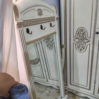 للبيع سعره 600وبيها مجال  عنوان مشروع الوحده 07726338600