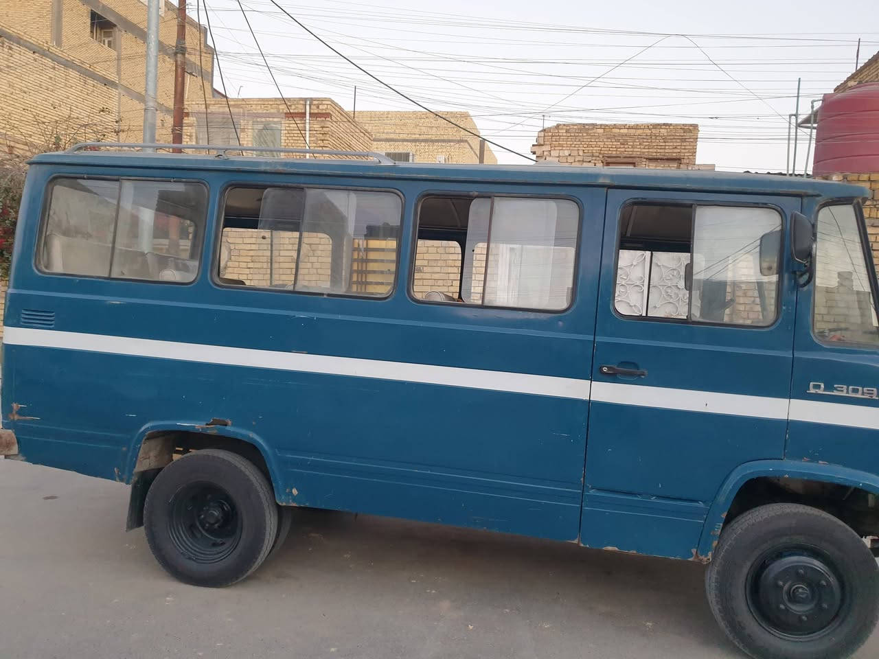 السلام عليكم
سياره للبيع 
مجموعه اخرس جاهزه 
   مكينه على سحك 
اتصل على رقم الهاتف 
***********
