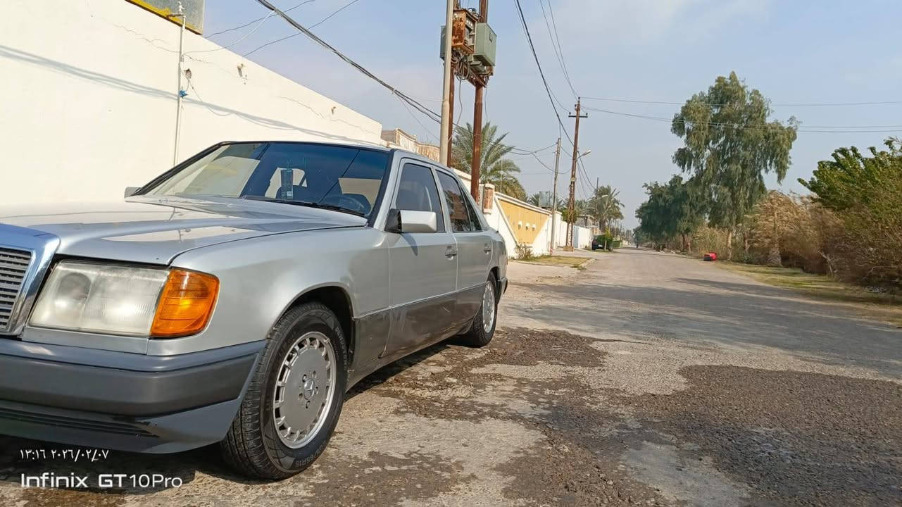 مرسيدس دب 1991 300
رقم #انبار انكليزي بسمي 
تخم تاير حداديه جدد 
كهربائيات جاهزه 
محرك وكير VVti جدد لك 
مكانه الانبار #الخالديه
السعر 53 وبيه مجال 
 ***********
