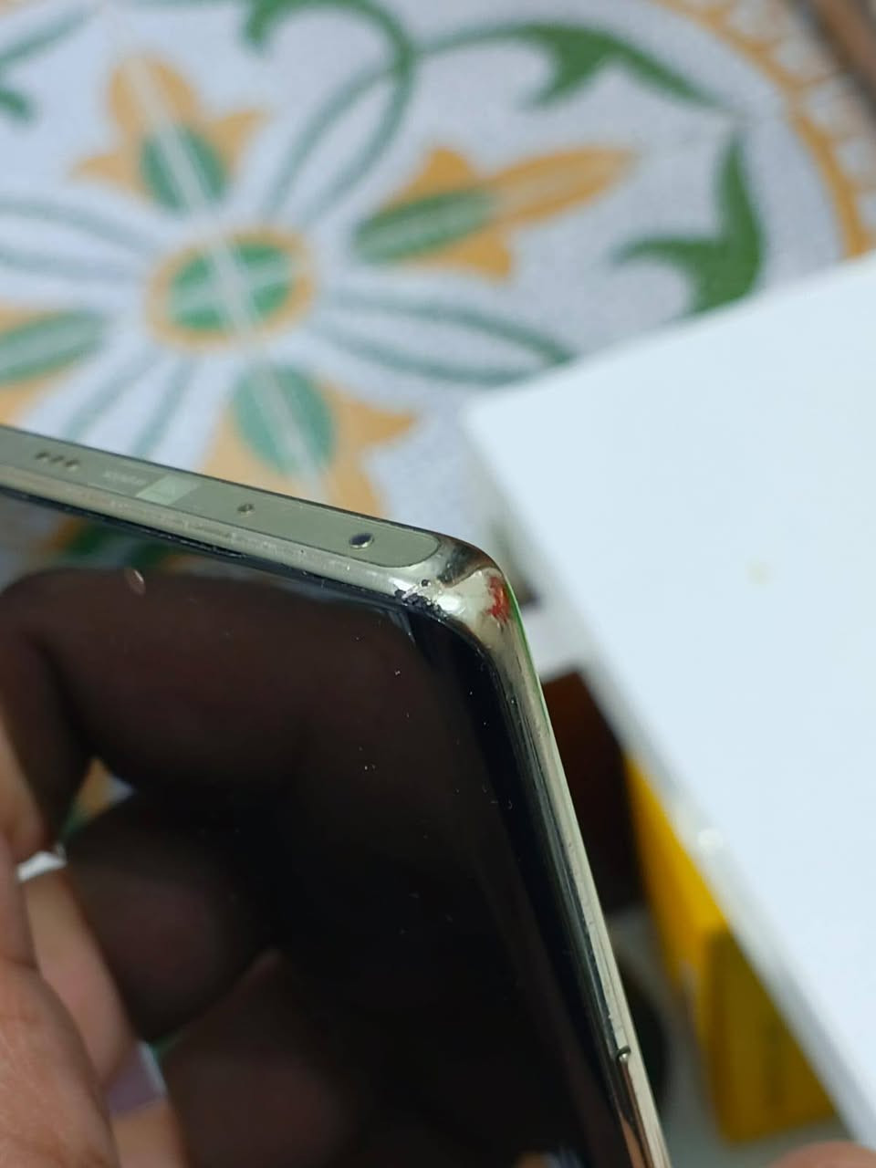 لبيع انفنكس نوت 40 برو  ذاكره ٢٥٦ جهاز مكفول نضيف بي فقط بشاصي مال طيحه وبيت مال سيم كارت مكسور بس ما مئثر سعر ٢٧٠ الف عنواني بصره حيانيه رقمي *********** ويا فقط باكيت
