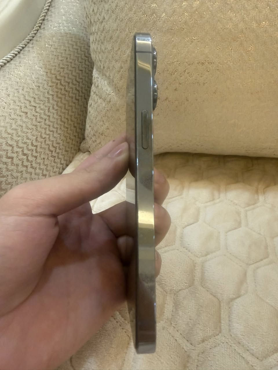 السلام عليكم ايفون 13 برو نظيف كلش نموذج A تلفون نظيف كلش مداخل تصليح ابد كلشي بيه بلادي بطاريته 95 مرفوعه بحاسبه بدون فتح ابد ذاكرة 512 لون نيلي مراوس او للبيع مكاني زعفرانيه ***********
