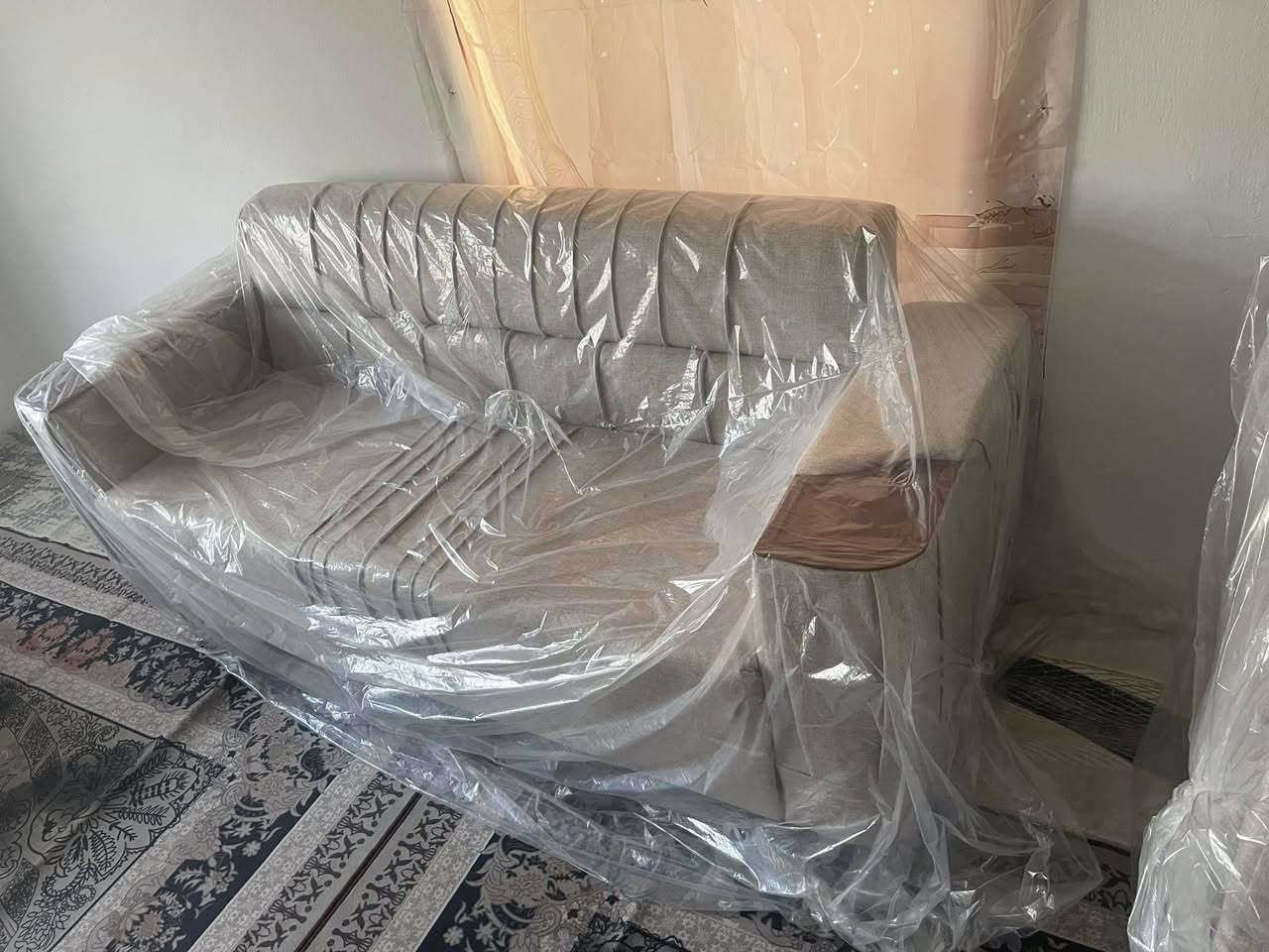 السلام عليكم للبيع عشر مقاعد جديده ممستعمله ابد 600 و بيها مجال للاستفسار ‭***********
