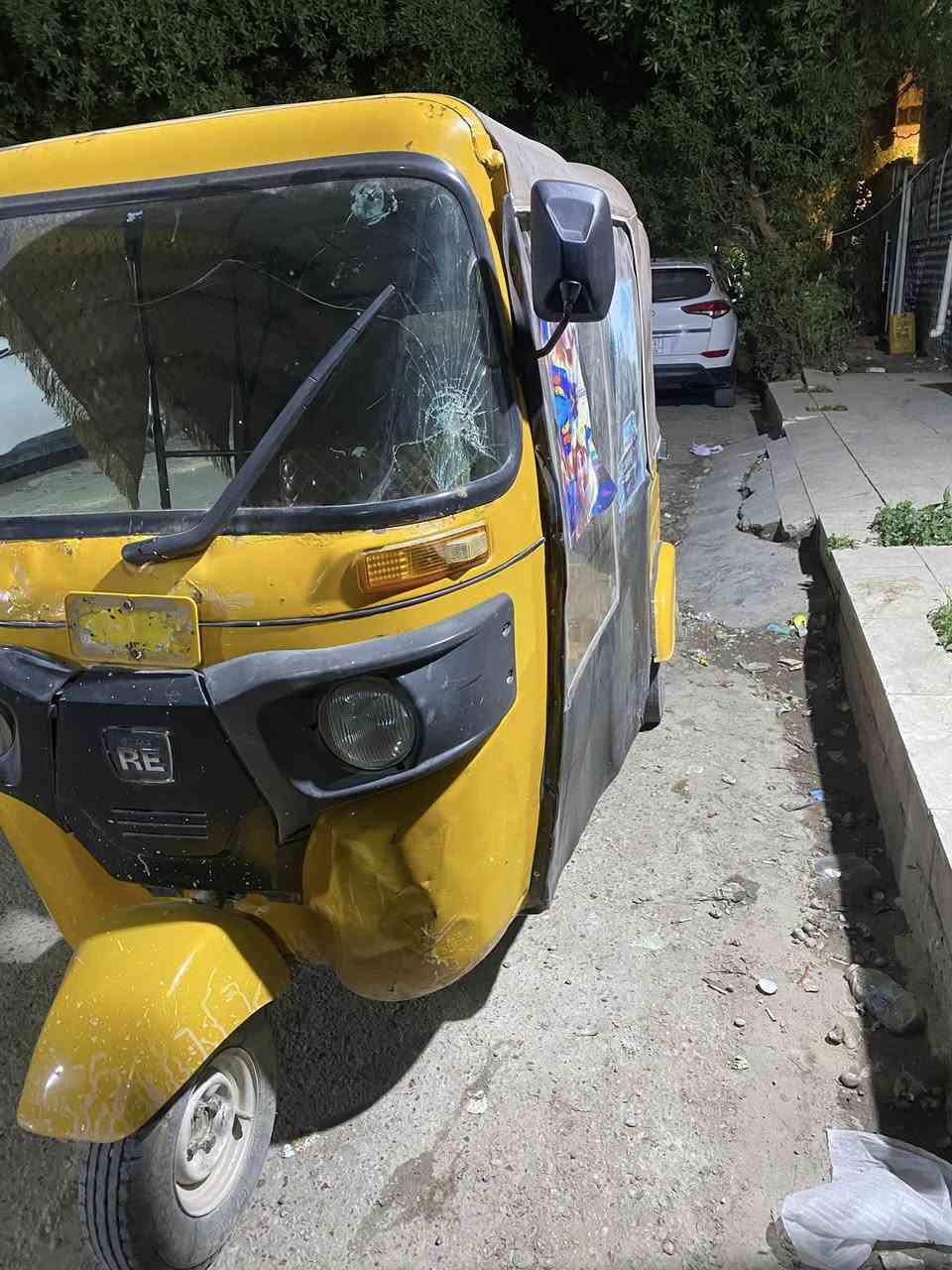 تكتك للبيع ١٨ نازله ١٩ السعر ٣٧٥٠وبيها مجال المكان حي القاهره بغداد ***********
