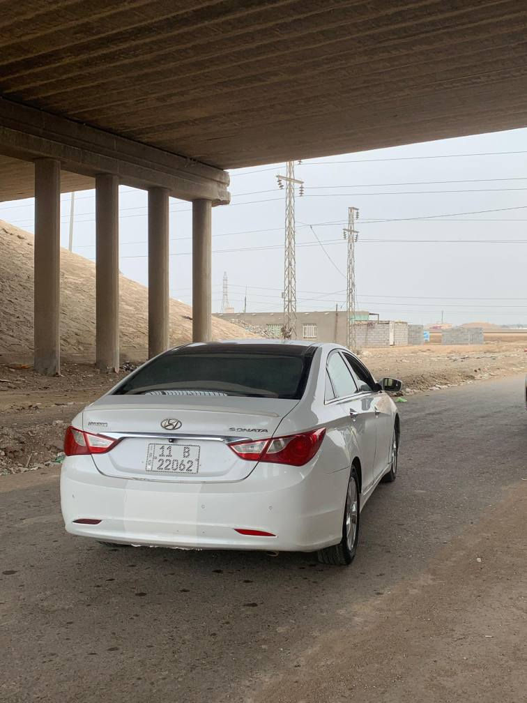 سلام عليكم سوناتا 2011 رقم بغداد بسمي تحويل ثاني يوم 
محرك 2400 لا تنقيص ولا تبخير 
بيها مكانات صبغ ابيع حزام بدون دواخل 
كير مكينه حداديه تخم تاير جديد سياره جاهزه 
كهربائيات تبريد تدفئه لايت زنون كله شغال 
السعر 93$ وبيها مجال
0788 178 2375 
مكان ديوانية ديوانية, القادسية
