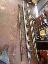 حمالات وايرات • حامل اسلاك • منظم اسلاك • كلبسات واير • مثبت اسلاك • ت...