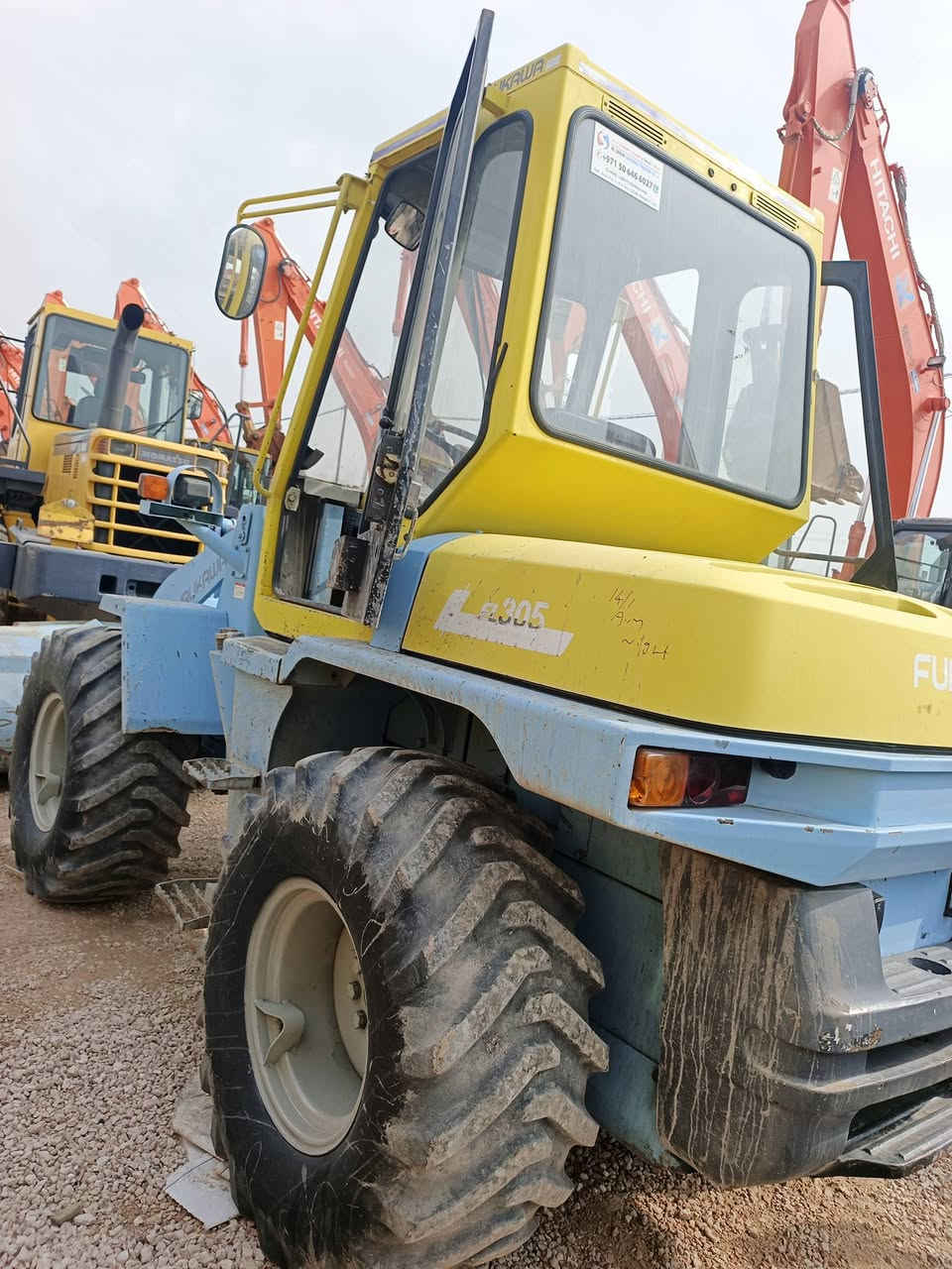 سلام عليكم شباب شفل البيع حجم 305 فوركاوه دخول جديد كارتون مكفول من صبغ أو كير مكينه شاصي كفاله عامه رقم التلفون ***********
