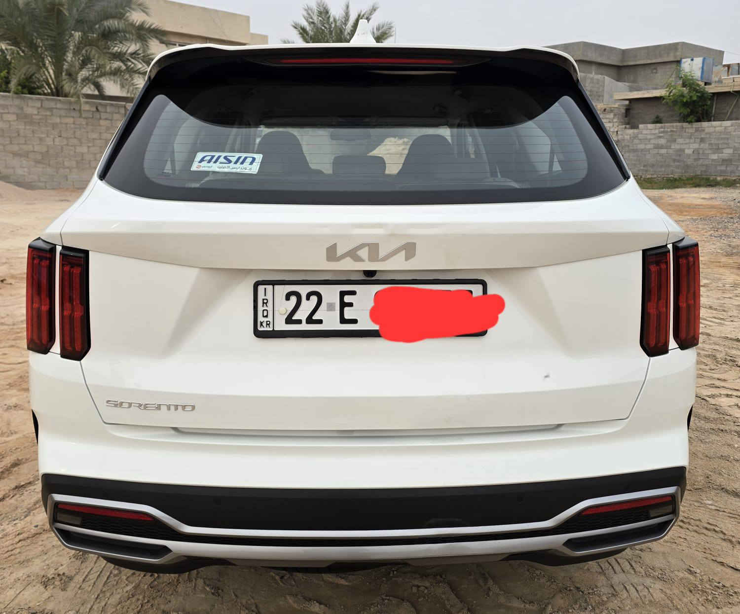 للبيع كيا سورنتو  2023  خليجي يعني كفاله عامه من كلشي.   شرط الفحص
حتى الدعاميات شرط.   
والسياره جديدة على وضع الشركه 
مواصفات فووول بس قماره حديد
5 كامرات 360   بصمه دخول ذكي 
كشن حار وبارد + جلد + 2 كهرباء 
كير ماوس  محرك 6 شرط على وضع الشركة 
لايت 4 عدسات    داخل جلد +الارضيه مغلفه جلد
7 راكب  3 قطع تبريد ثلج
تحكم ستيرن كامل + شفتات 
حساس خلفي و امامي.  ويل كروم 
شاشه كبيرة + جي بي اس 
بردات خلفية.    جنطه كهرباء 
السيارة حلوة وجديدة لوك بحالت الوكاله ماشيه 65
رقم اربيل دولي سنويه جديدة  
السعر 300
***********
