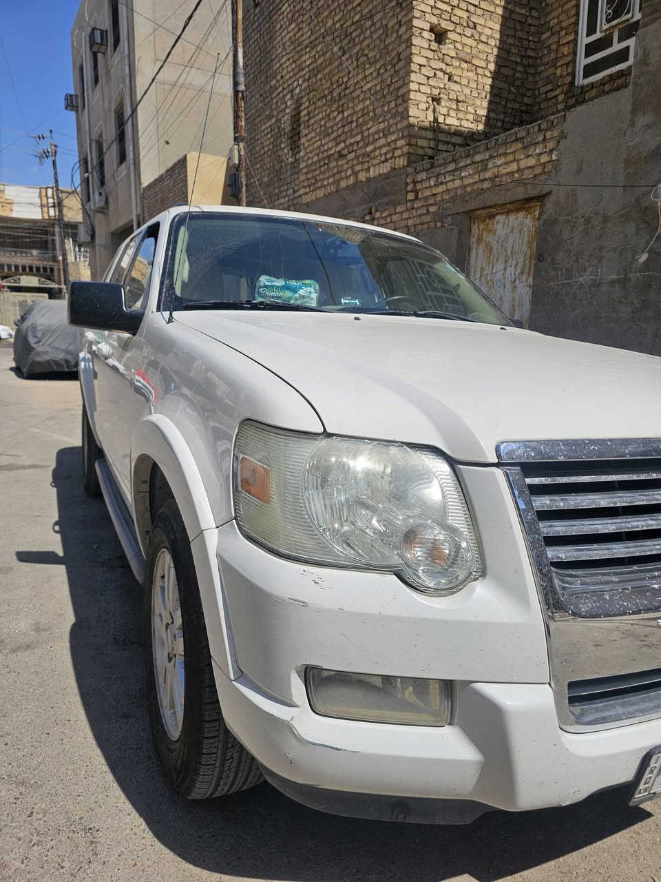السلام عليكم
فورد اكسبلور 2010 خليجي 
فول مواصفات وكالة نيفا
السيارة باسمي
V6 
7 راكب مكفولة رقم سليمانية
4x4
تبريد ثلج
كامره + حساس خلفي

السعر : 140
***********
مكاني بغداد _ الثعالبة قرب سيطرة شعب قديمة
