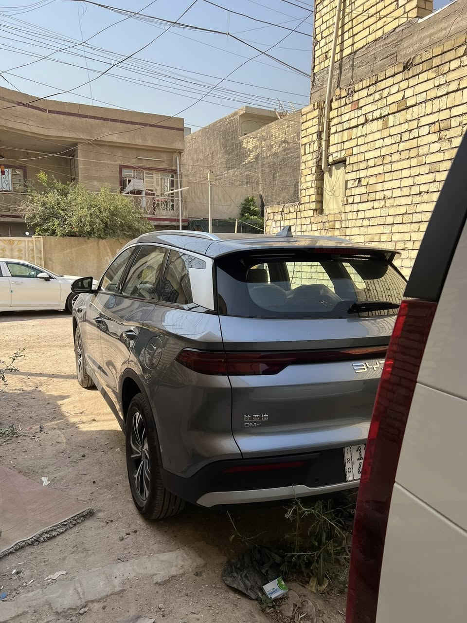 السلام عليكم سونك برو 2025 ماشيه 9000 بدون بانوراما بيها طعجه بالصندوك واضحه بالصور ما مصلحه عارضها 26500 مكاني بغداد حي الجهاد ***********
