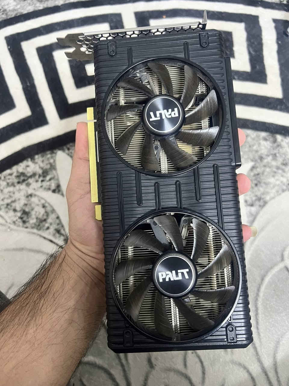 كرتين عاطلات فحم
الاول 3060 بالت 12 كيكا 
الثاني rx580 كيكا 8 msi 
اطوني سعر وبل عافيه


**إذا كنت صاحب هذا الإعلان وتريد حذفه لأي سبب، رجاءا أرسل رسالة إلى الدعم الفني**