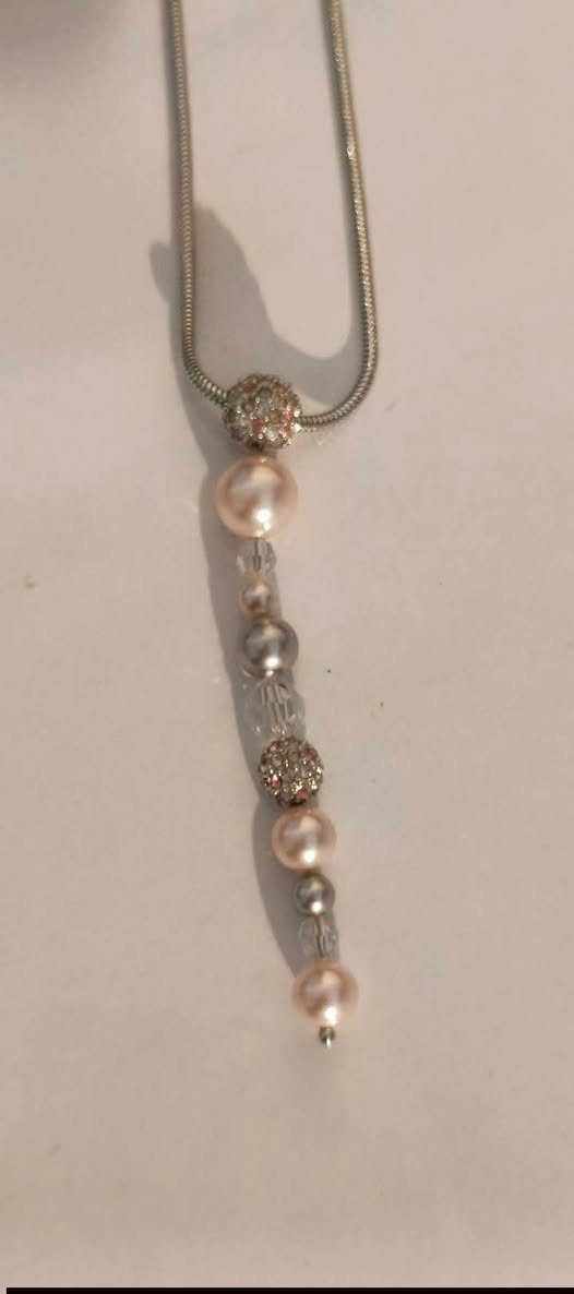 كلادة سوار فسكي تفاصيلها موجوده بلصور علبه وعلامه البجع مرصعه ومختومه حرف aيمكن يم اعلئ سعر


**إذا كنت صاحب هذا الإعلان وتريد حذفه لأي سبب، رجاءا أرسل رسالة إلى الدعم الفني**