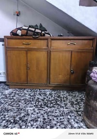 بوفية نضيفة خشب ثقيل السعر ٥٠ ألف العنوان مدينة الصدر ٠٧٧٠١٦٧١٥٦٤